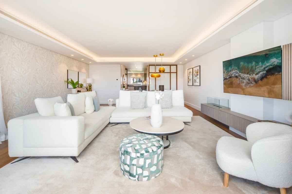 Продажа квартиры на Piso en Urbanización Monte Paraíso, 8, Lomas de Marbella Club, Marbella, Марбелла
photo 3