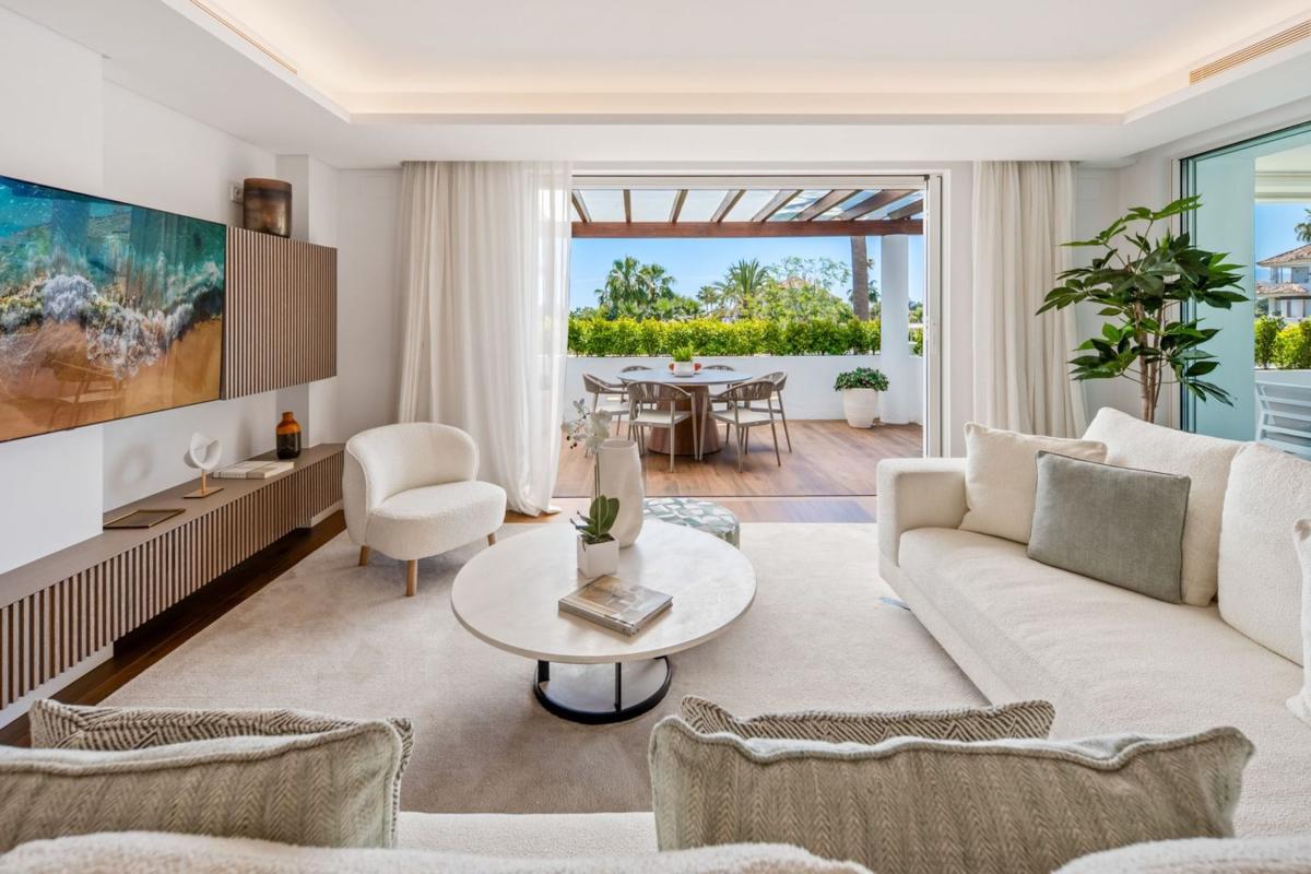 Продажа квартиры на Piso en Urbanización Monte Paraíso, 8, Lomas de Marbella Club, Marbella, Марбелла
photo 4