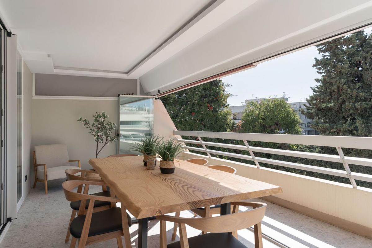 Venta de duplex en Dúplex en Calle Alonso de Bazán, Playa Bajadilla-Puertos, Marbella, Marbella photo 2