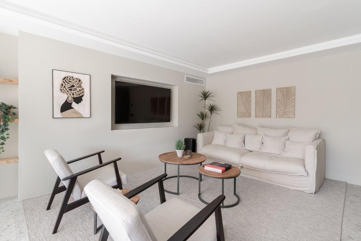 Venta de duplex en Dúplex en Calle Alonso de Bazán, Playa Bajadilla-Puertos, Marbella, Marbella photo 3
