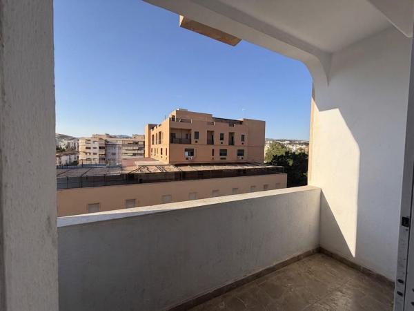 Sprzedaż mieszkania w Piso en Doctor Galvez Ginachero, La Trinidad, Málaga, Málaga
 photo 1