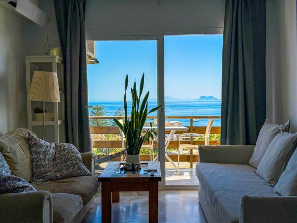 Venta de piso en Piso en Calle Kai Alde, 19, Puerto de Estepona, Estepona, Estepona
thumbnail 2