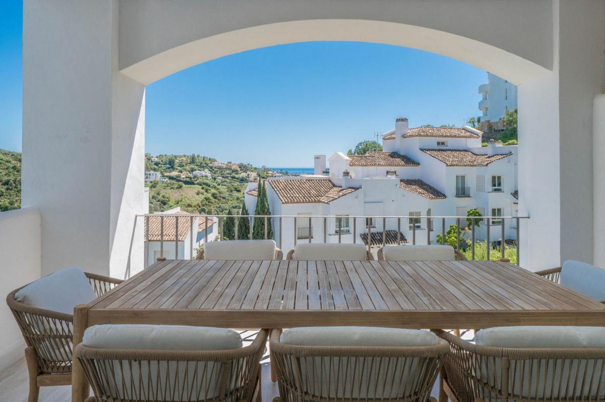 Venta de piso en Piso en Calle Diego de Almagro, La Quinta, Benahavís, Benahavís
photo 2