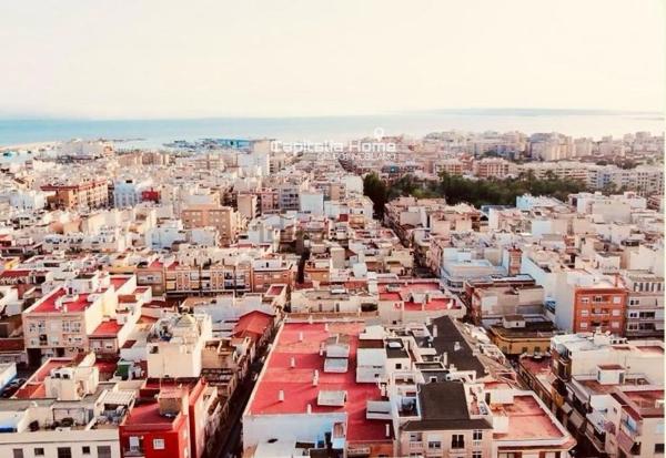 Venta de piso en Piso en Calle Mariano Benlliure, Centro, Santa Pola, Santa Pola
thumbnail 1