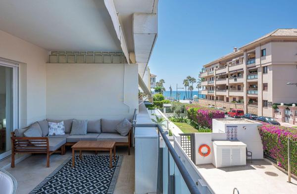 Продажа квартиры на Piso en Avenida Petunias, Linda Vista-Nueva Alcántara-Cortijo Blanco, Marbella, Марбелла
 photo 1