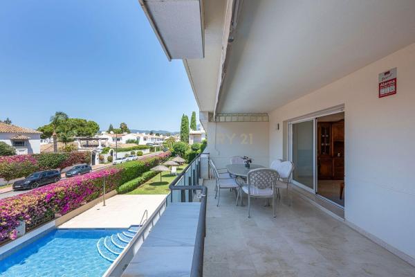 Продажа квартиры на Piso en Avenida Petunias, Linda Vista-Nueva Alcántara-Cortijo Blanco, Marbella, Марбелла
 photo 2