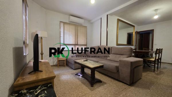 Sale of flat in Piso en Calle de Benefactora Remedios Uriarte, Carolinas Altas, Alicante / Alacant, Alicante
 photo 1