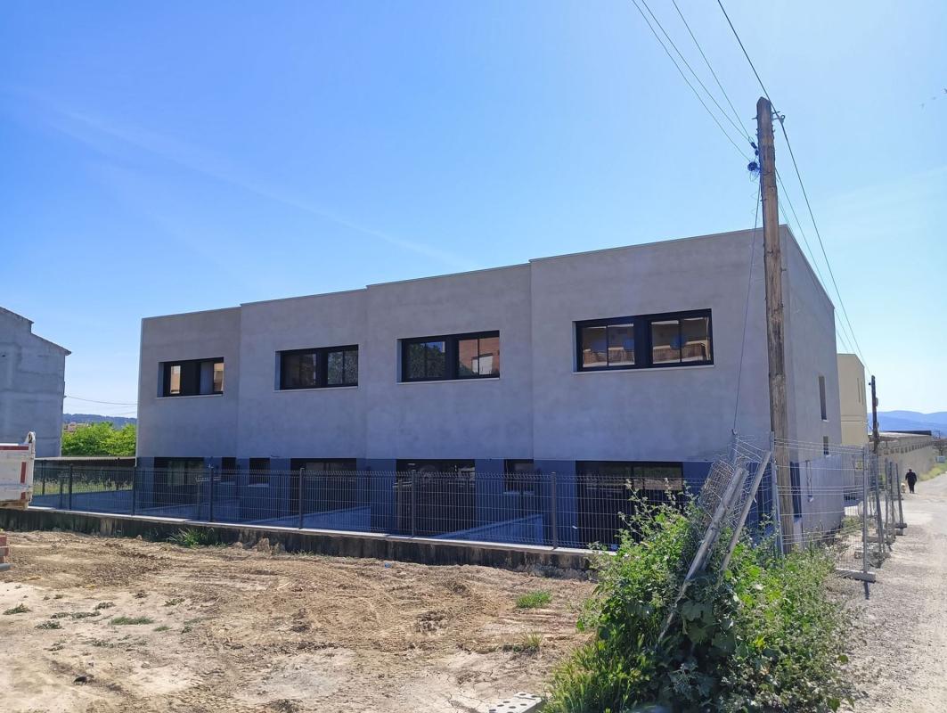 Nowa nieruchomość Casas adosadas en el Pla del Penedès w El Pla del Penedès photo 1