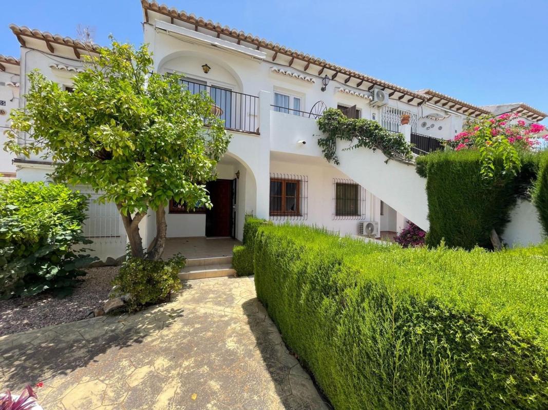 Properties for sale and rent in Spain photo 1
