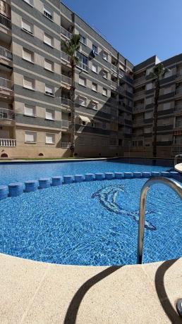 Venta de piso en Piso en Calle los Gases, 22, Avenida Habaneras - Curva de Palangre, Torrevieja, Torrevieja
thumbnail 2