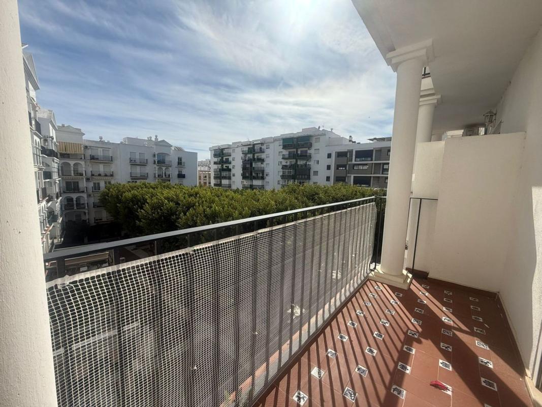 Venta de piso en Piso en Puerto de Estepona, Estepona, Estepona
photo 1