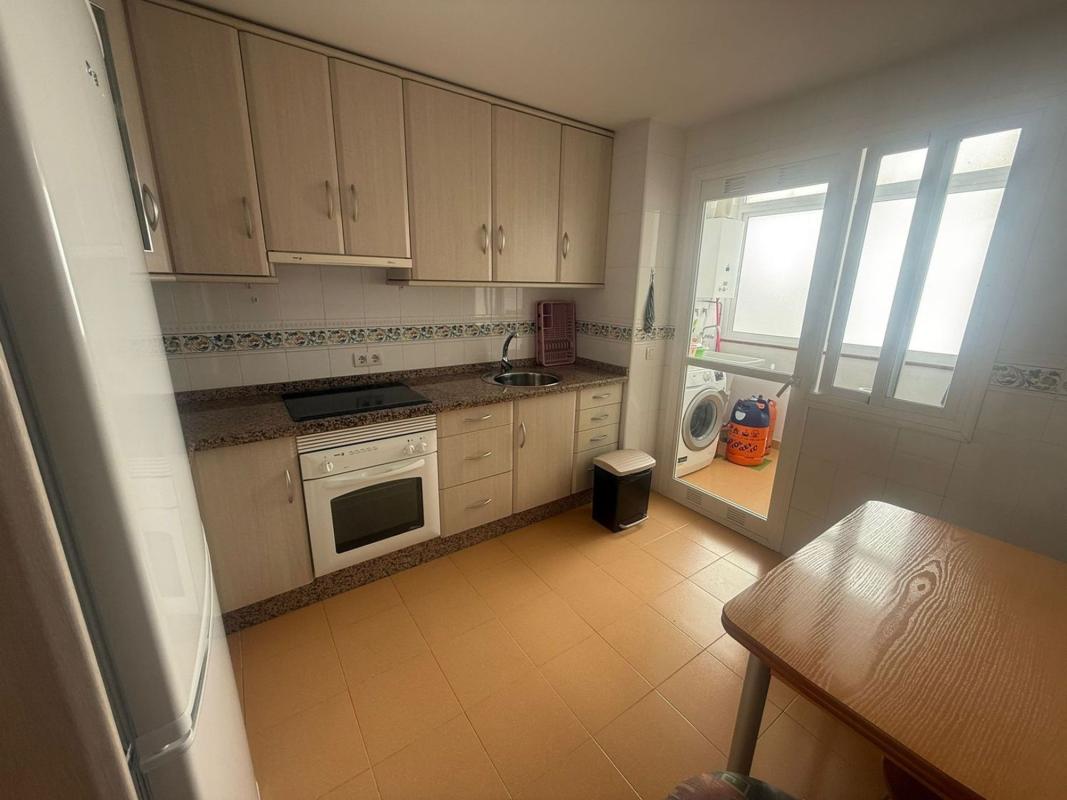 Venta de piso en Piso en Puerto de Estepona, Estepona, Estepona
photo 5