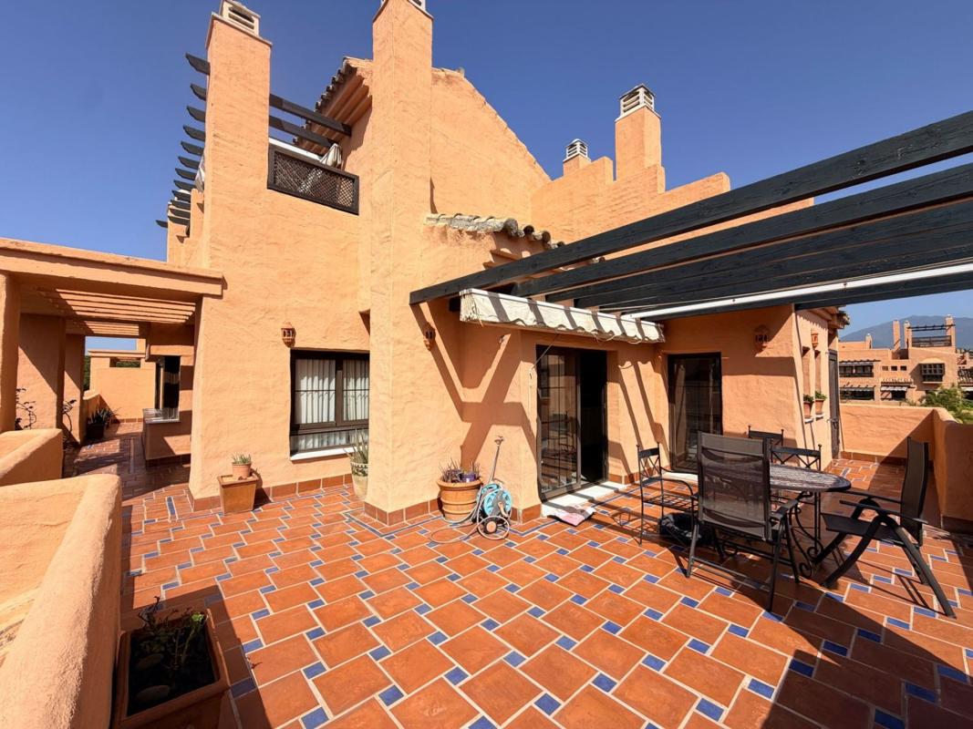 Duplex sale in Dúplex en Atalaya-Isdabe, Estepona, Estepona photo 3