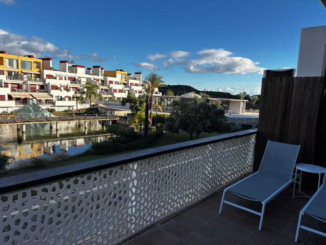 Venta de piso en Piso en Los Flamingos, Benahavís, Benahavís
 photo 2