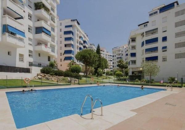 Продажа квартиры на Piso en Rodeo Alto-Guadaiza-La Campana, Marbella, Марбелла
 photo 1