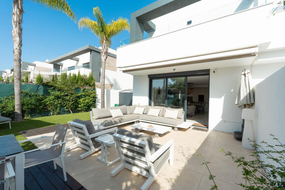Properties for sale and rent in Spain photo 1