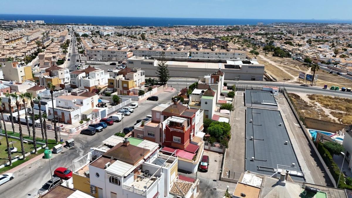 Sprzedaż niezależnego domku jednorodzinnego w Casa o chalet en Los Balcones - Los Altos del Edén, Torrevieja, Torrevieja photo 2