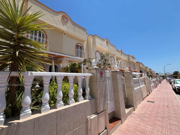 Chalet adosado en La Florida, Orihuela photo 1