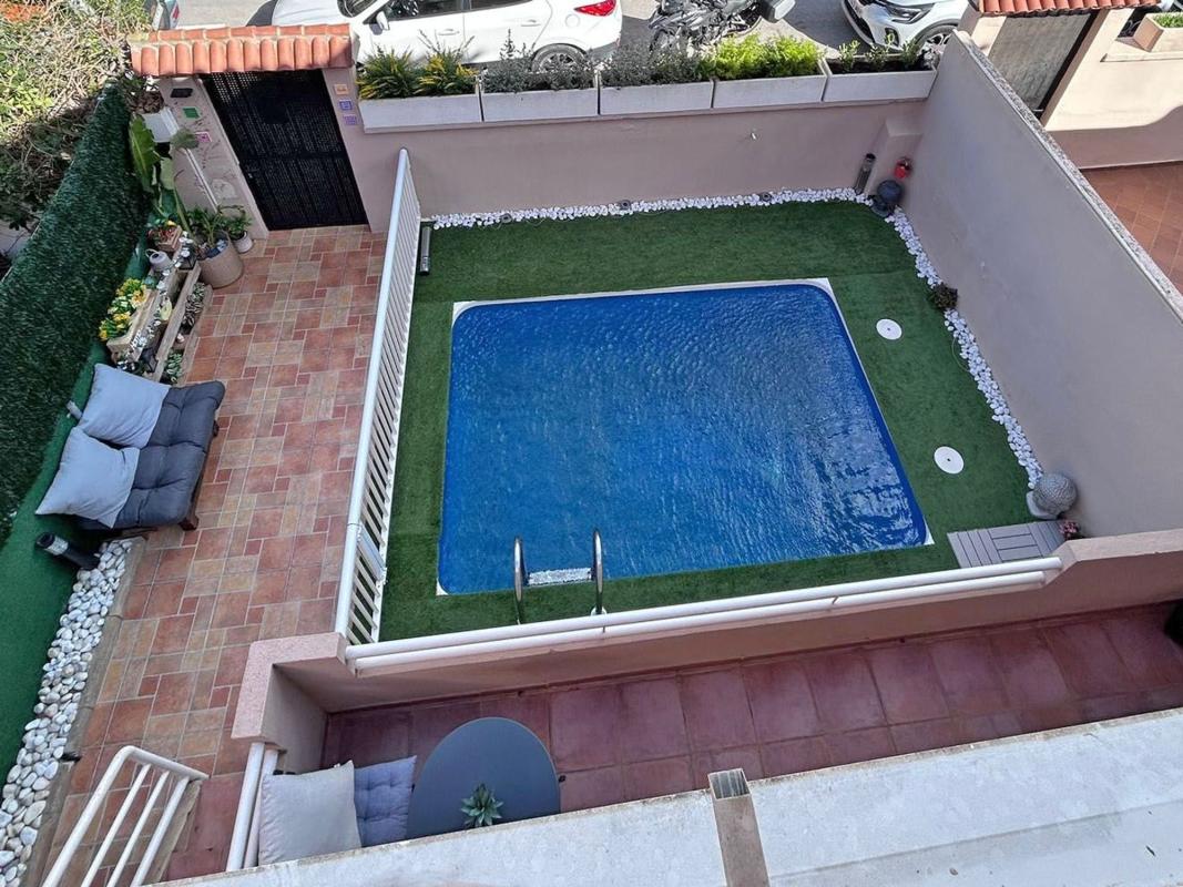 Properties for sale and rent in Spain photo 1