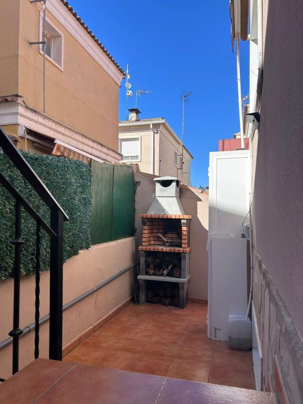 Properties for sale and rent in Spain photo 2