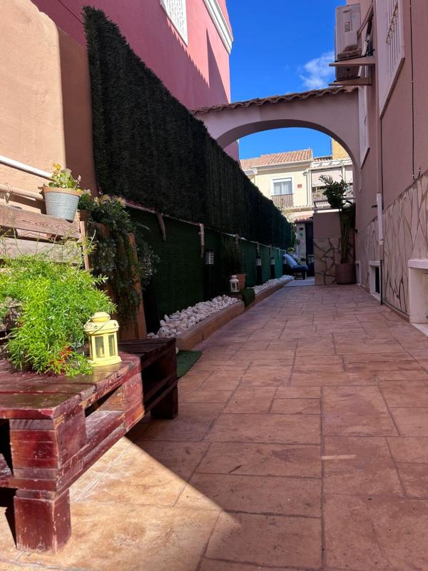 Properties for sale and rent in Spain photo 4