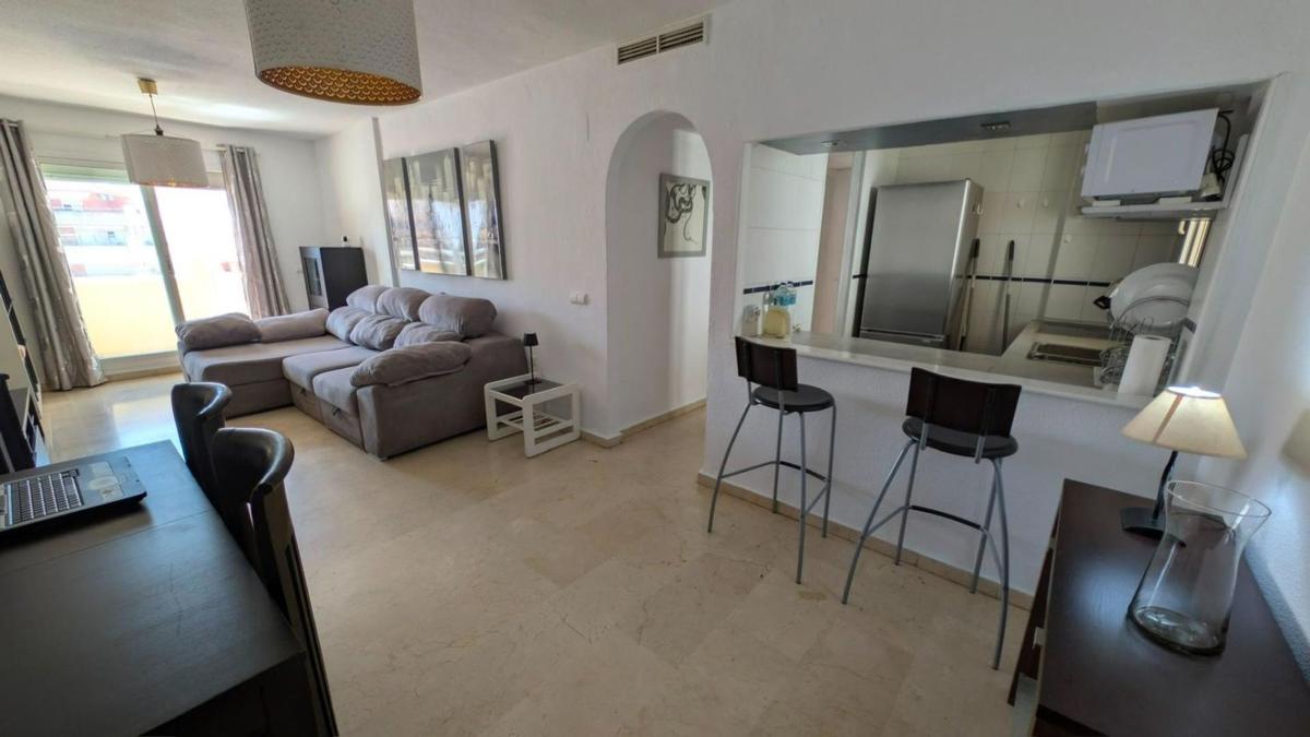 Продажа квартиры на Piso en Calle Ancla, Zona Centro Comercial Torrequebrada, Benalmádena, Бенальмадена
photo 5