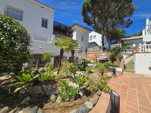 Продажа квартиры на Piso en Urbanización Los Pinos de Aloha, Aloha, Marbella, Марбелла
 photo 1