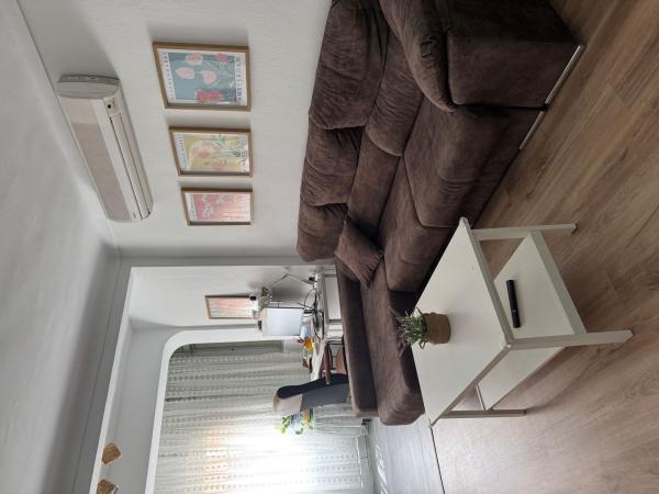 Sprzedaż mieszkania w Piso en Calle Antonio Rubio Torres, 2, Zona Puerto Deportivo, Fuengirola, Fuengirola
 photo 3