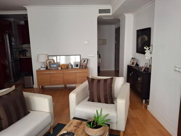 Sale of flat in Piso en Calle Sebastián Souvirón, 9, Centro Histórico, Málaga, Málaga
 photo 2