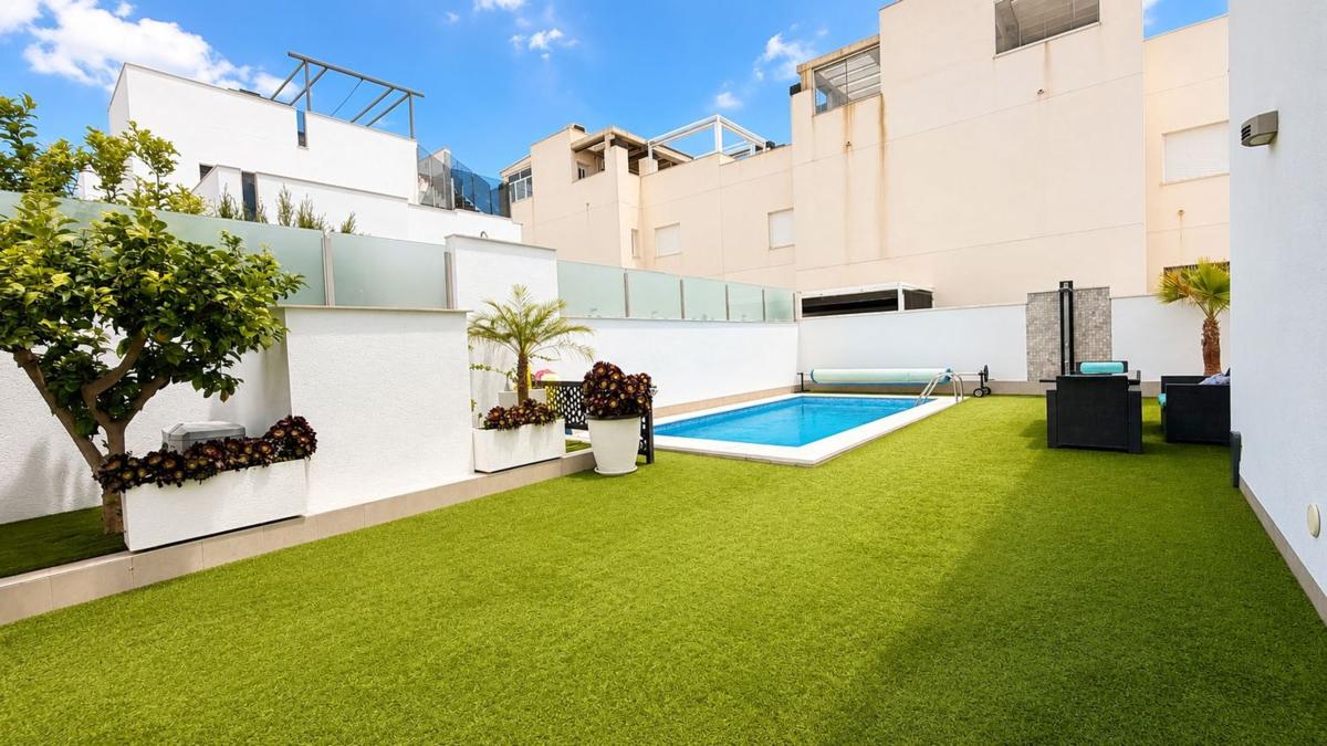Properties for sale and rent in Spain photo 3