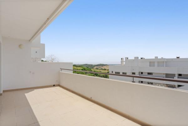 Продажа квартиры на Piso en Finca Dalena, 2, Estepona Golf, Estepona, Эстепона
thumbnail 2
