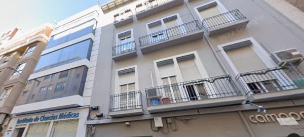 Sale of flat in Piso en Poeta Quintana, Mercado, Alicante / Alacant, Alicante
 photo 1