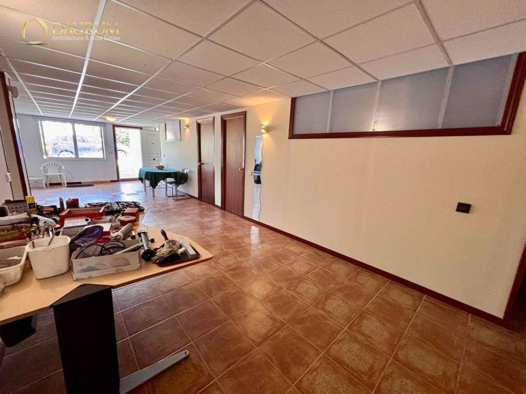 Properties for sale and rent in Spain photo 3