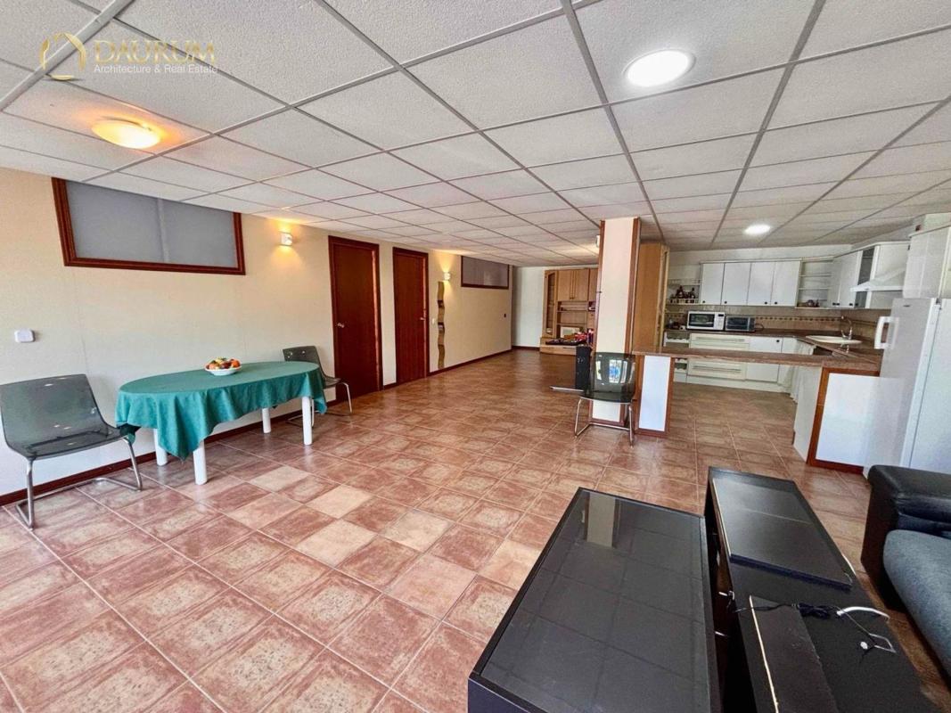 Properties for sale and rent in Spain photo 4
