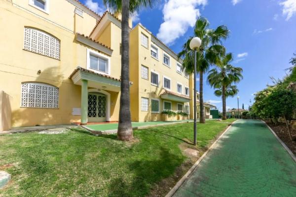Продажа квартиры на Piso en Urbanizacion n Andalucia 3f, Los Naranjos, Marbella, Марбелла
 photo 2