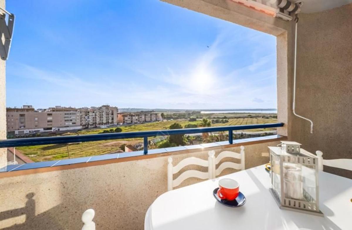 Продажа квартиры на Piso en Gaspar Perrelló, Torrevieja, Торревьеха
photo 1