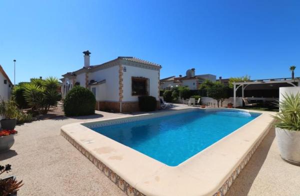 Casa o chalet independiente en Formentera del Segura photo 1