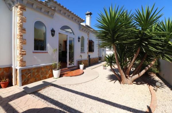 Casa o chalet independiente en Formentera del Segura thumbnail 1