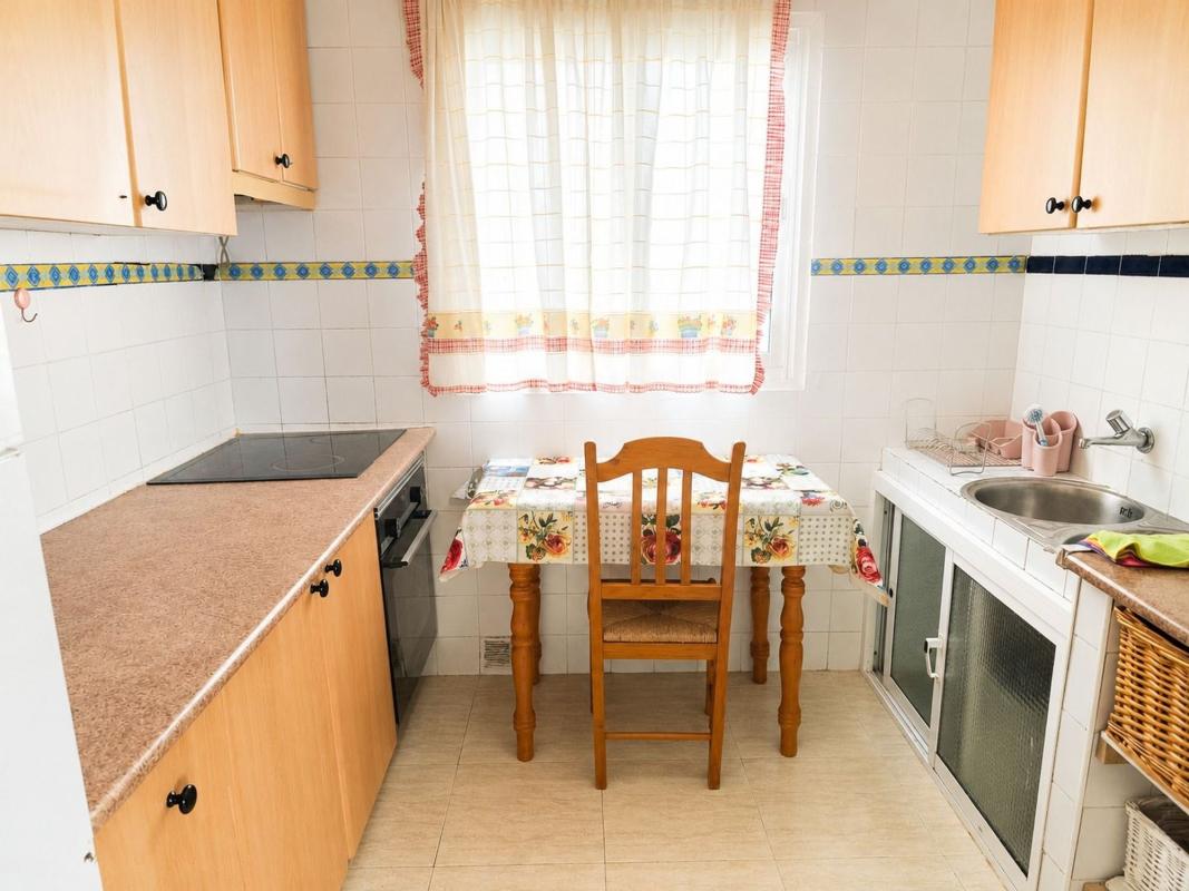 Sprzedaż mieszkania w Piso en Avenida Condes de San Isidro, Zona Puerto Deportivo, Fuengirola, Fuengirola
 photo 3