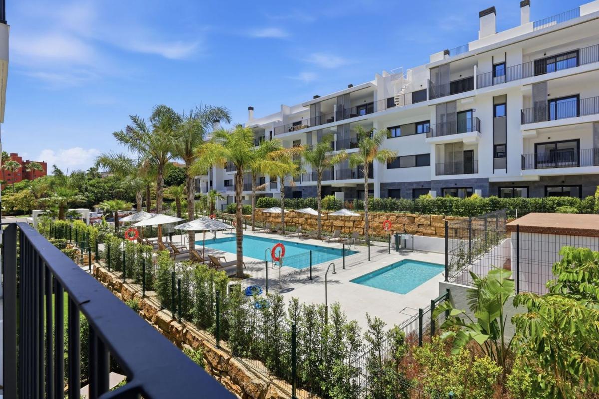 Venta de piso en Piso en Calle Huerta Nueva, Huerta Nueva, Estepona, Estepona
photo 1