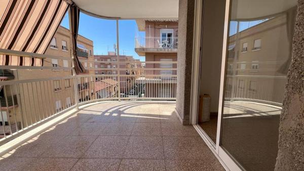Sale of flat in Piso en Calle Antonio Gomis Vicente, Carrús Este, Elche / Elx, Elche / Elx
photo 1