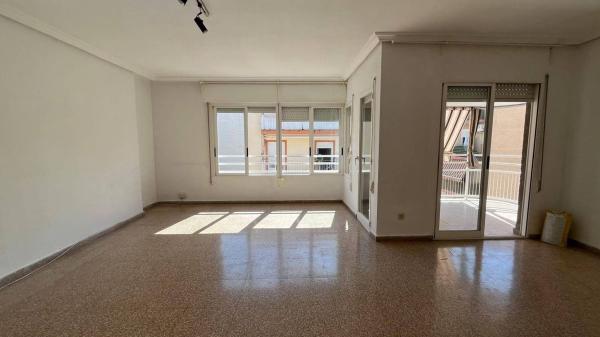 Sale of flat in Piso en Calle Antonio Gomis Vicente, Carrús Este, Elche / Elx, Elche / Elx
thumbnail 1