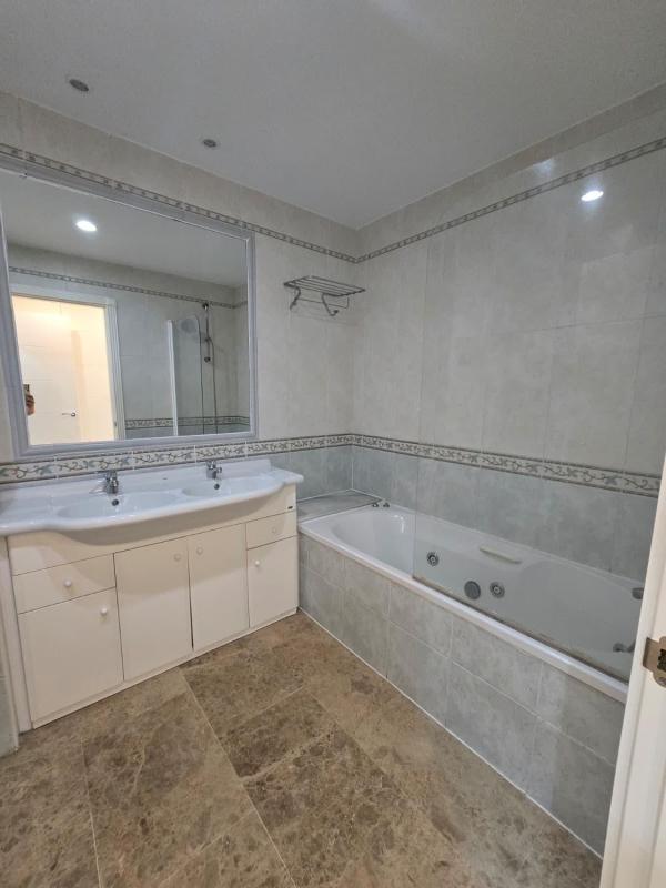 Venta de piso en Piso en Calle Severiano Ballesteros, Riviera del Sol, Mijas, Mijas
photo 3