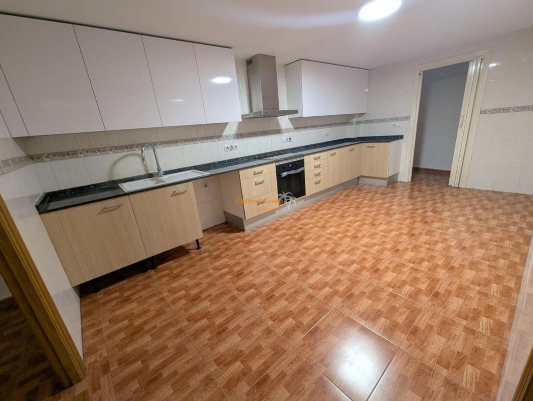 Sale of apartment in Piso en Pont Nou-Corazón de Jesús, Elche / Elx, Elche / Elx
photo 1