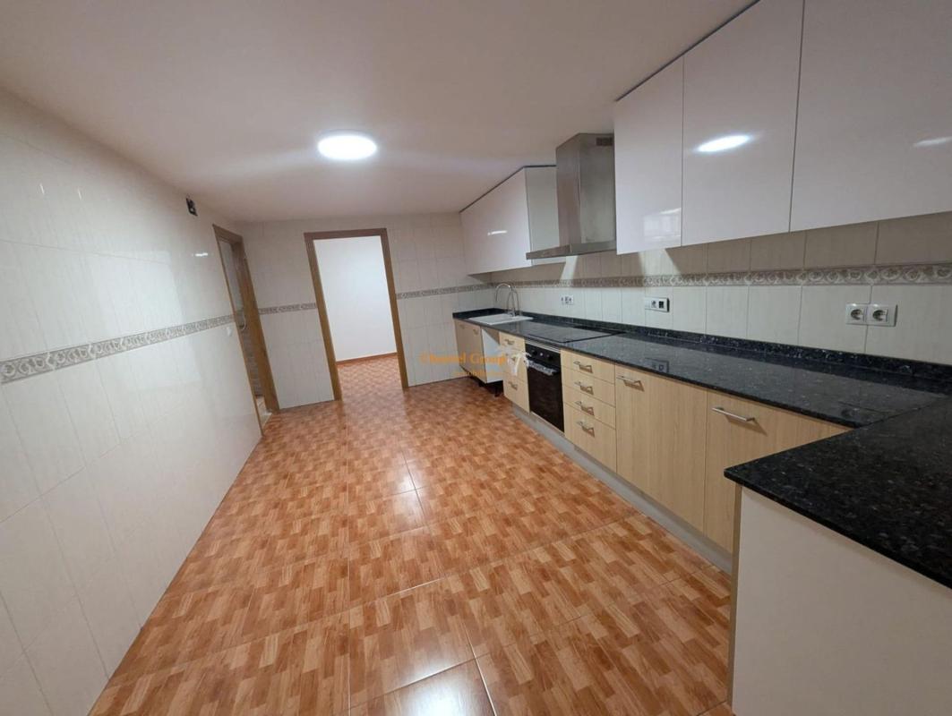Sale of apartment in Piso en Pont Nou-Corazón de Jesús, Elche / Elx, Elche / Elx
photo 4