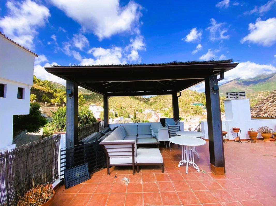 Sprzedaż poddasza w  Ático en Calle Estepona, 10, Benahavís, Benahavís, Benahavís photo 3