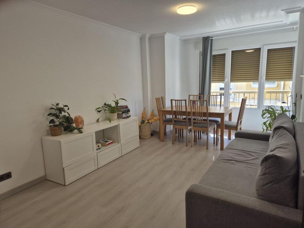 Продажа квартиры на Piso en Calle Antonio Pascual Quiles, 42, Reina Victoria-Miguel Hernández, Elche / Elx, Эльче / Эльх
photo 3