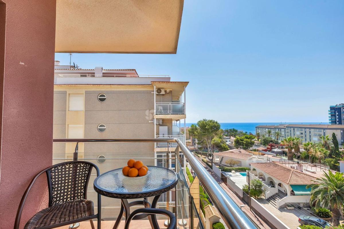 Продажа квартиры на Piso en Calle Pleamar, Punta Prima, Torrevieja, Торревьеха
photo 3