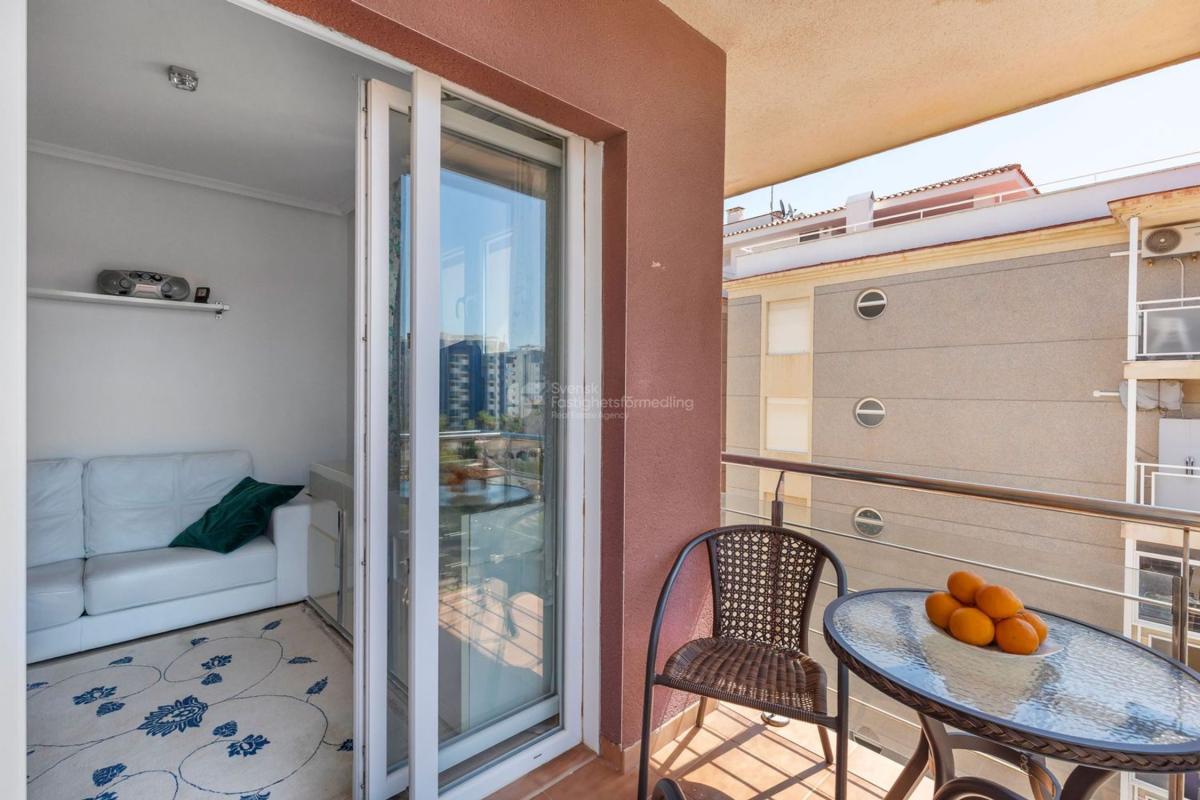 Продажа квартиры на Piso en Calle Pleamar, Punta Prima, Torrevieja, Торревьеха
photo 5