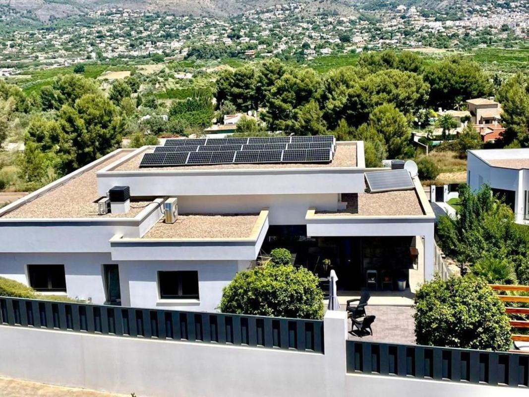 Properties for sale and rent in Spain photo 4